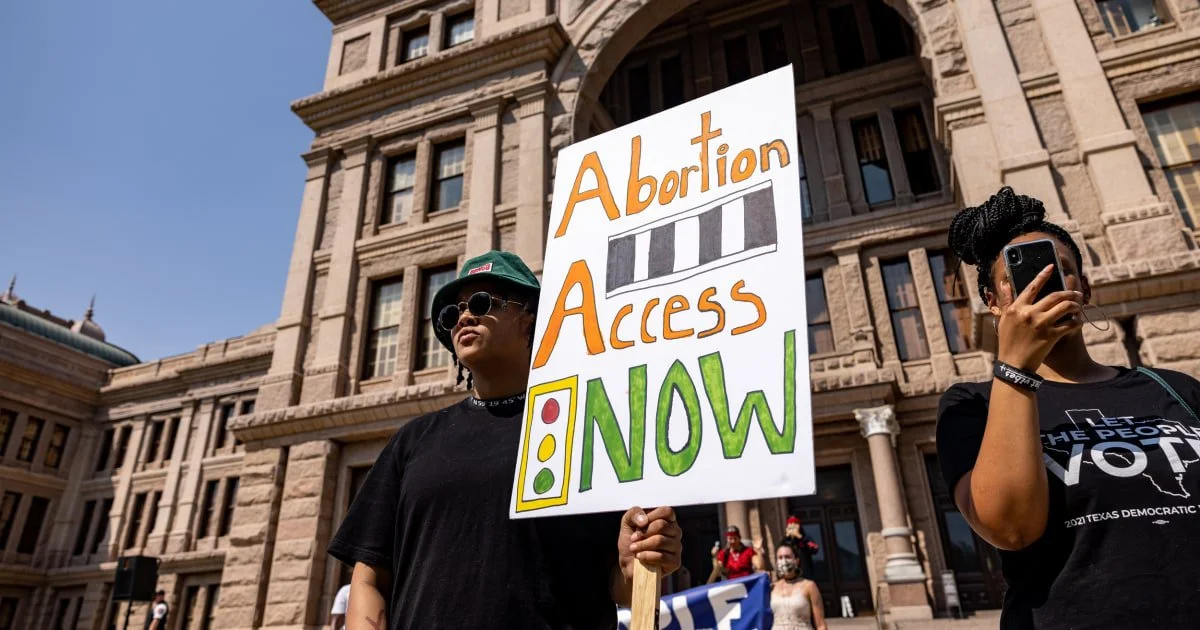 Texans who perform abortions now face up to life in prison, $100,000 fine